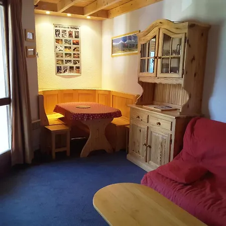 Praz De L'ours 아파트 *