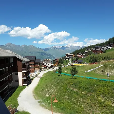 아파트 Praz De L'ours